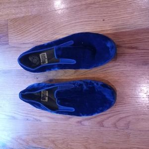 Womens royal blue FitFlop velvet slip-ons size 8